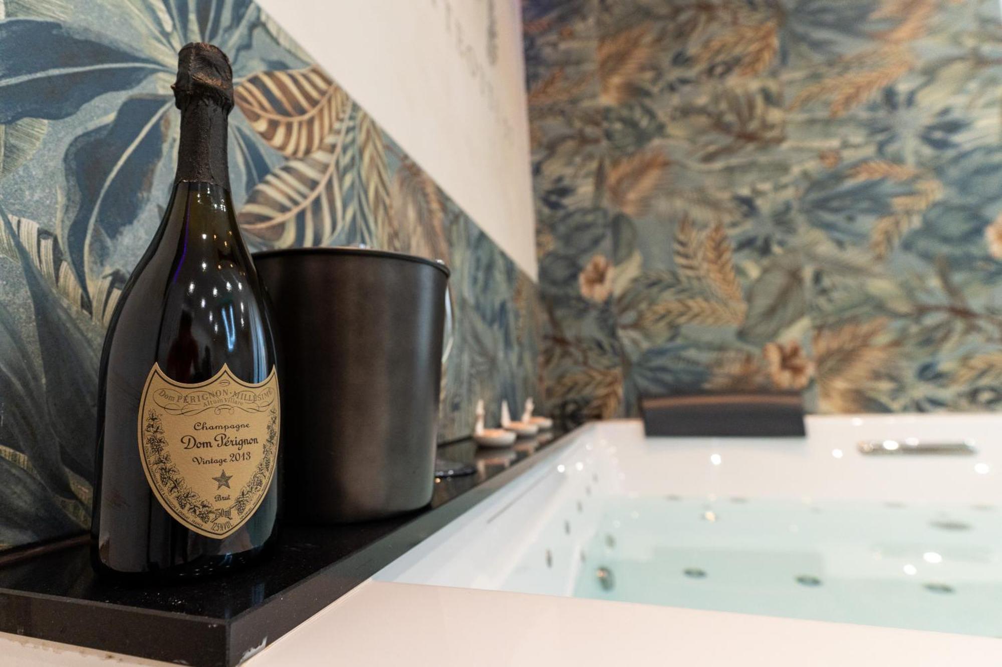 Suites Matteotti 57 Civitavecchia Dış mekan fotoğraf